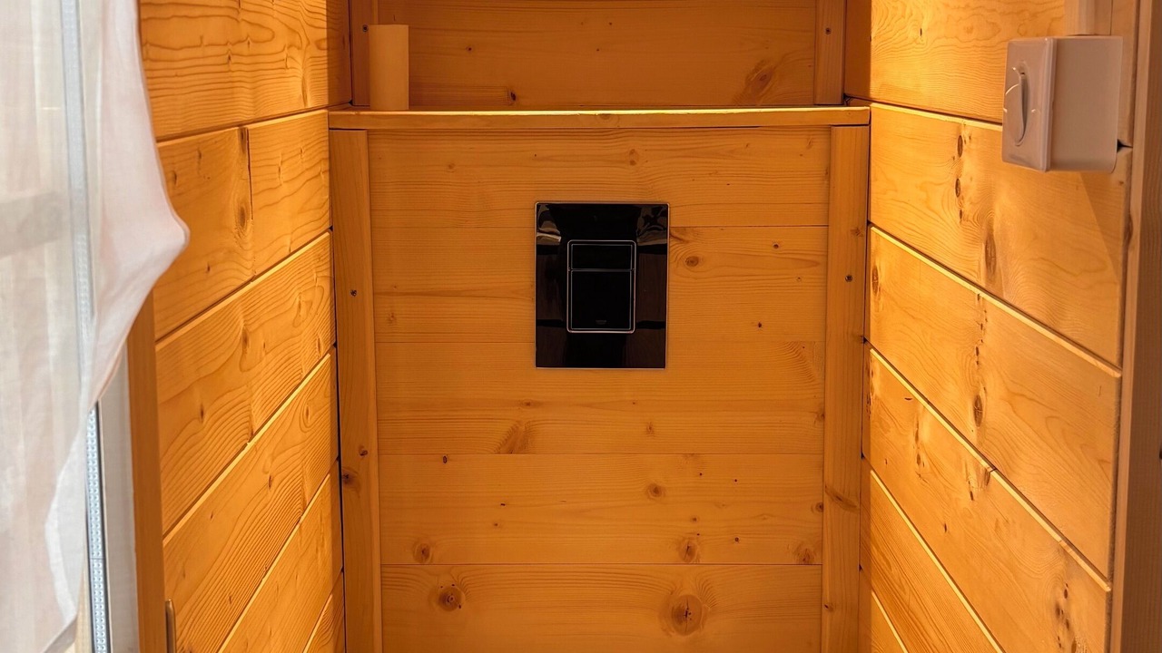 Photo of Bathroom in Ballan-Mire