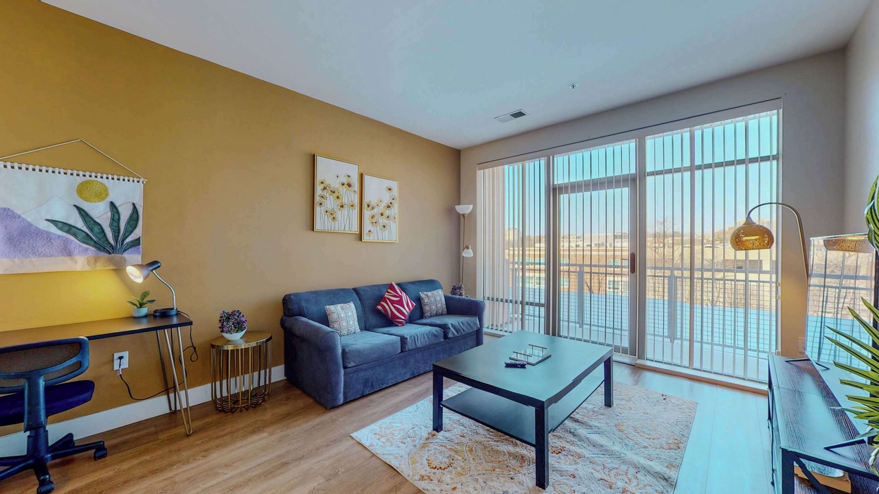 Photo of Livingroom in Downtown