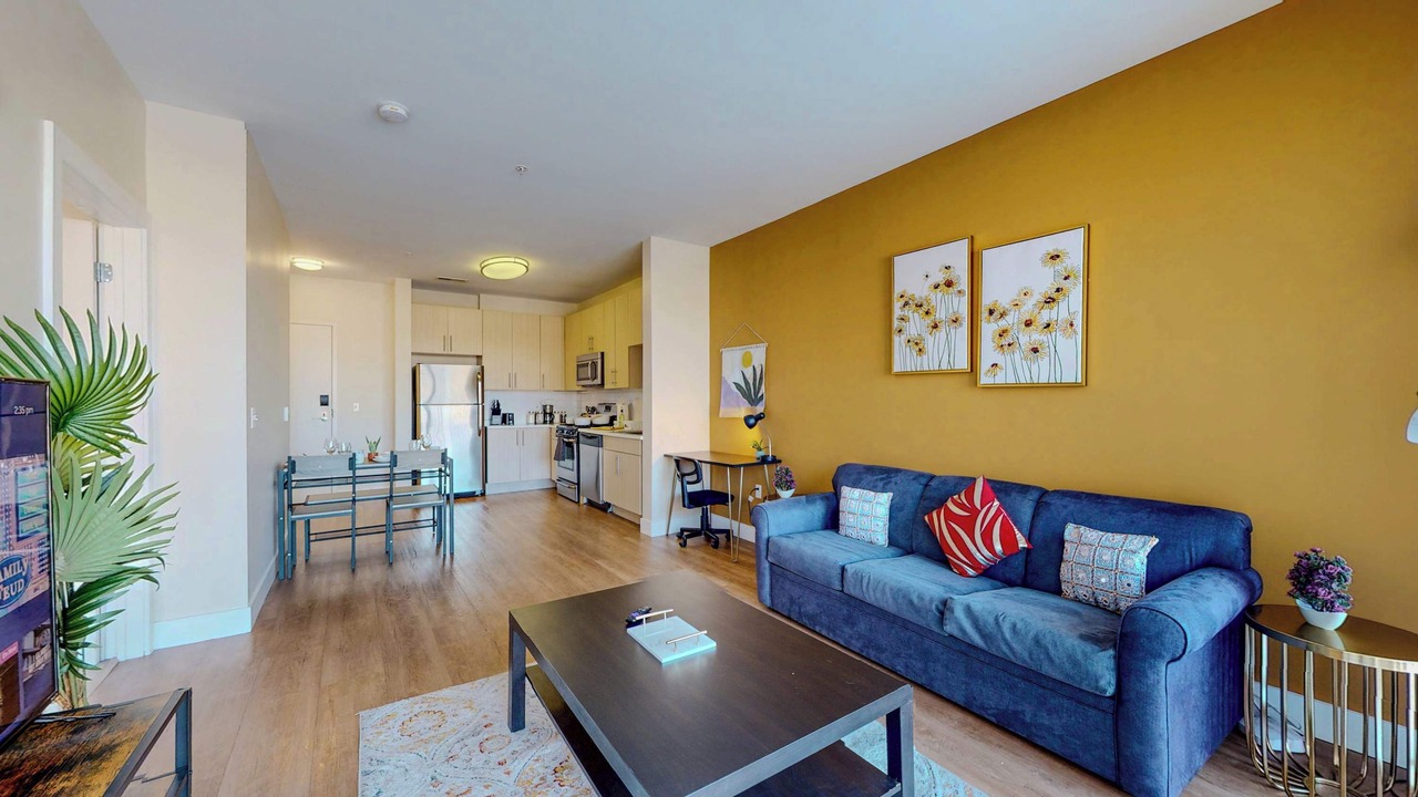 Photo of Livingroom in Downtown