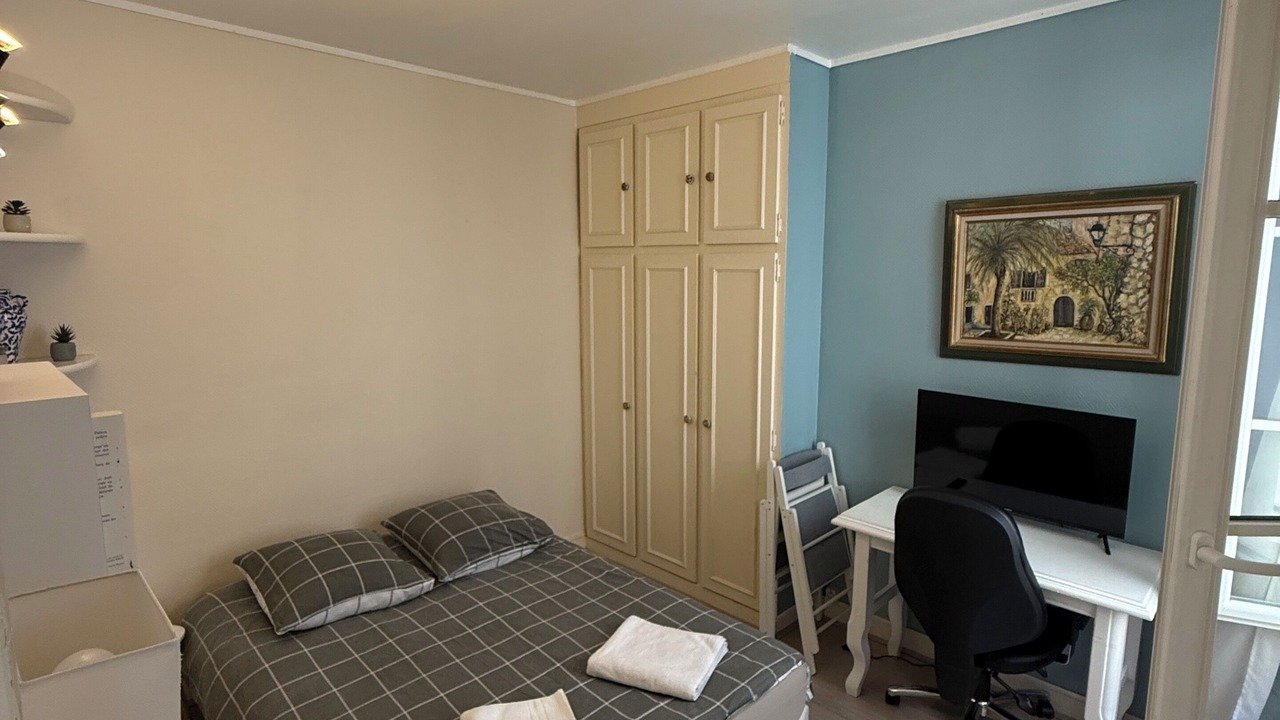 Photo of Bedroom in Levallois-Perret