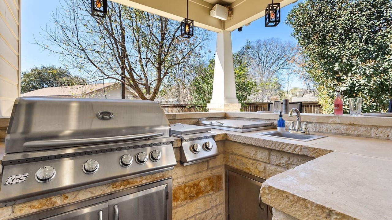 Photo of Outdoor in Oak Park - Northwood