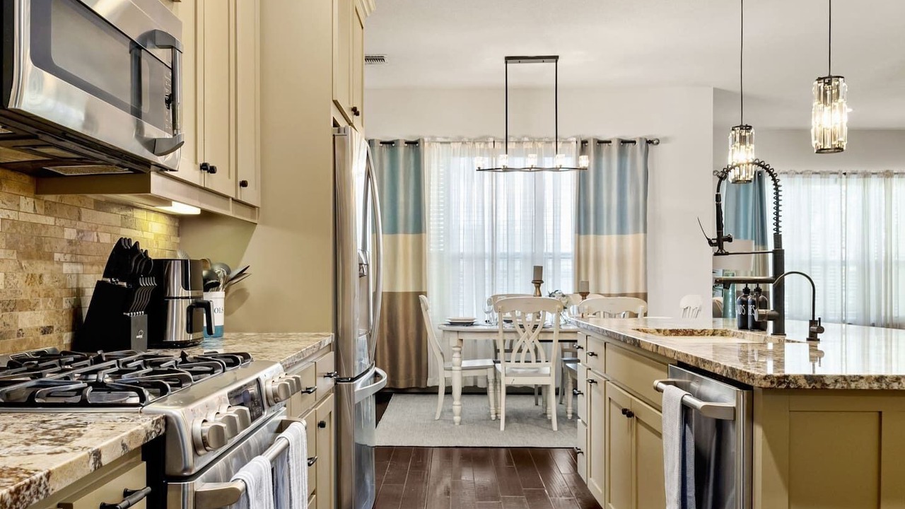 Photo of Kitchen in Oak Park - Northwood