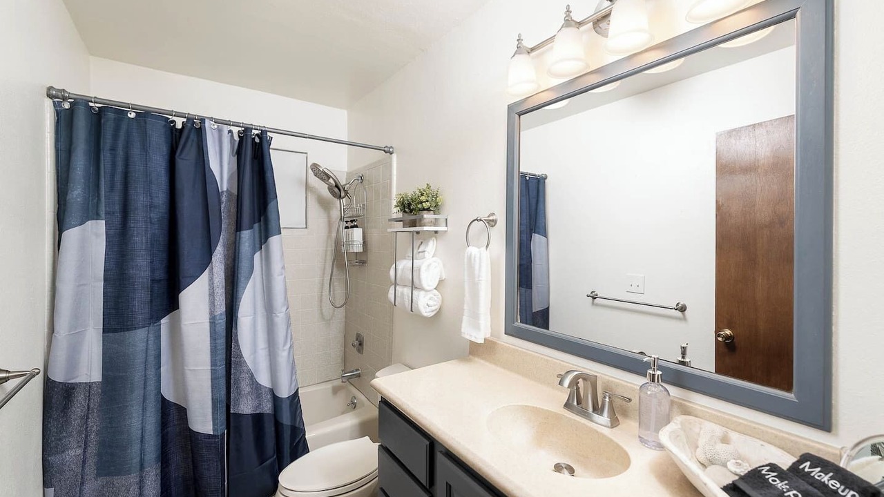 Photo of Bathroom in Hidden Forest
