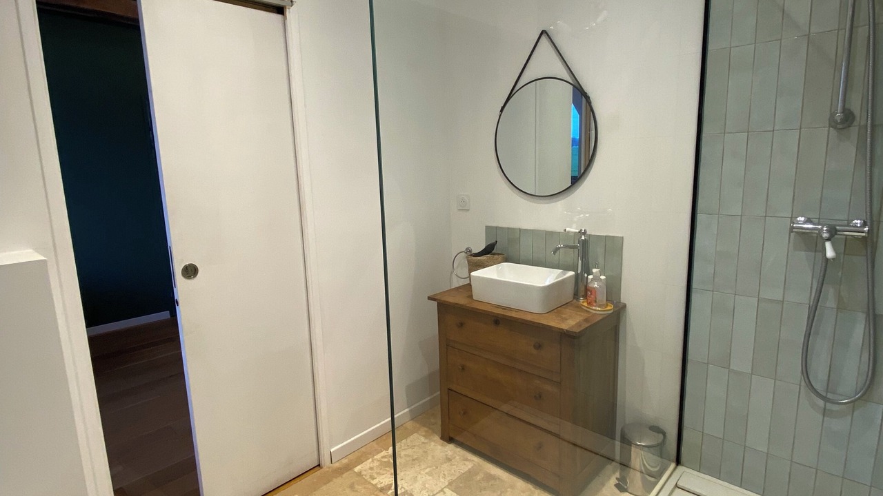 Photo of Bathroom in Tinteniac
