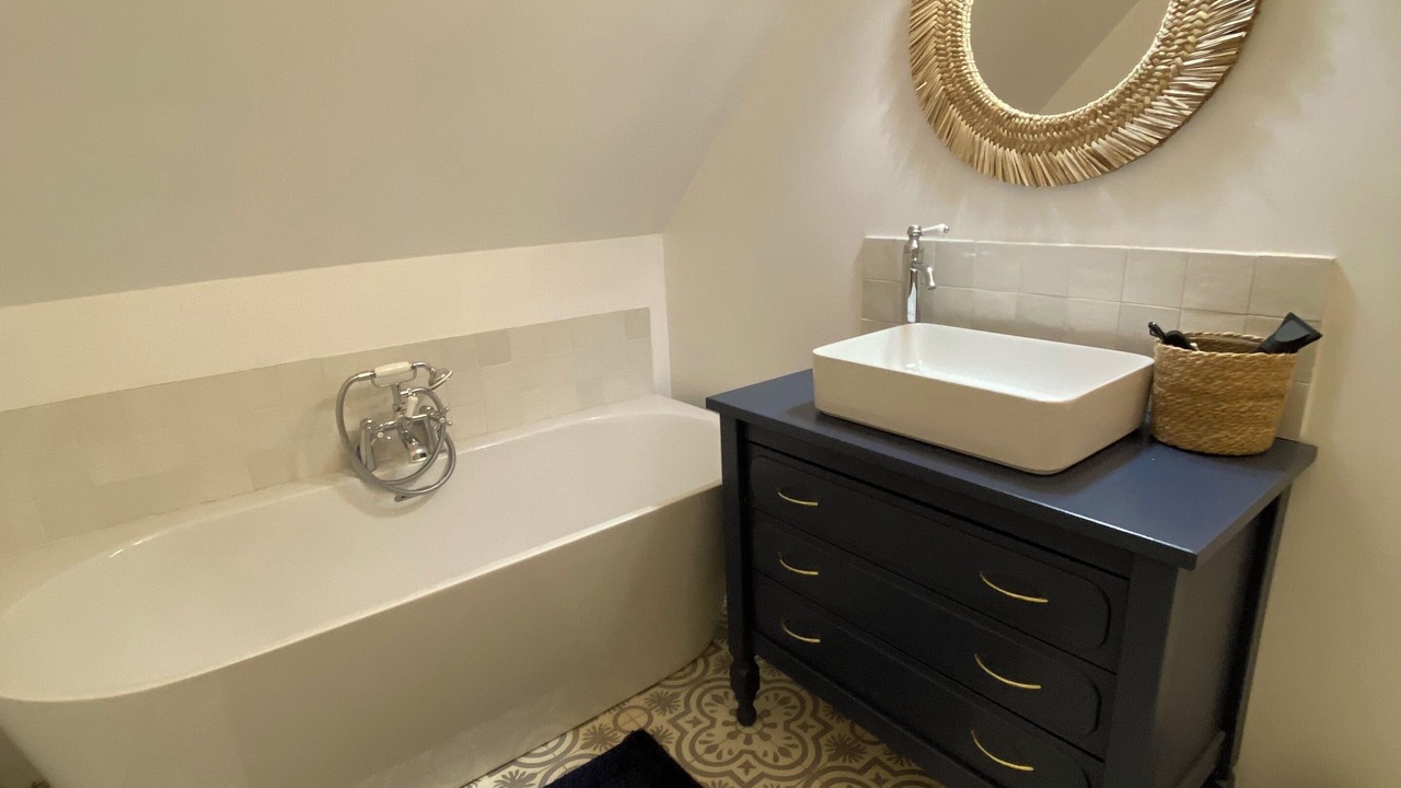 Photo of Bathroom in Tinteniac