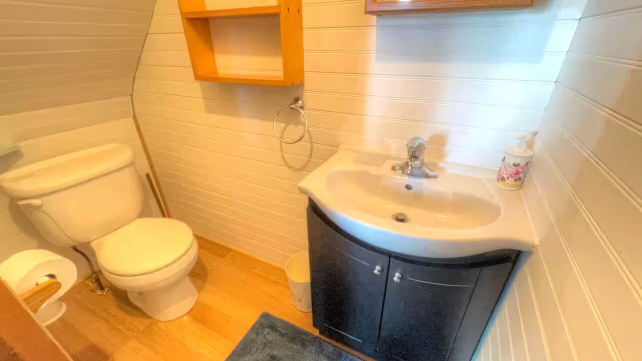 Photo of Bathroom in Rideau Lakes