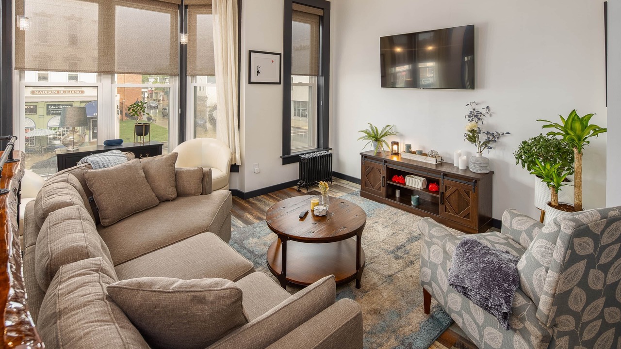 Photo of Livingroom in Port Clinton