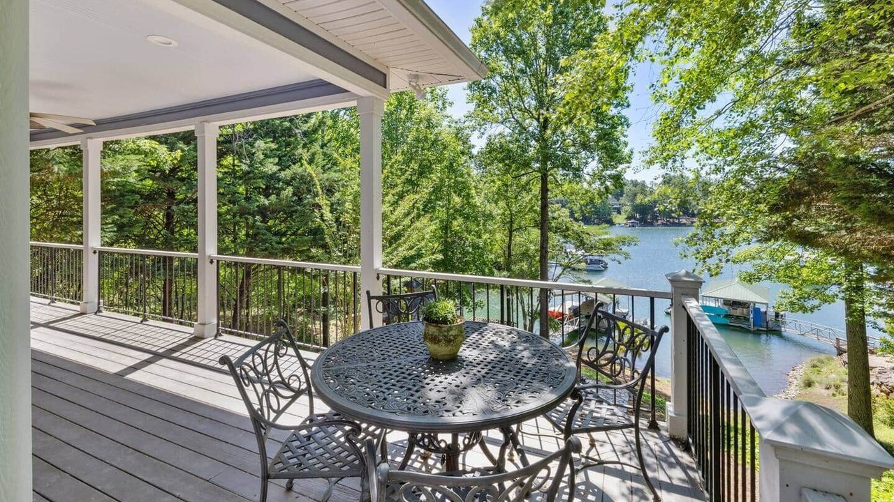 Photo of Outdoor in Seneca