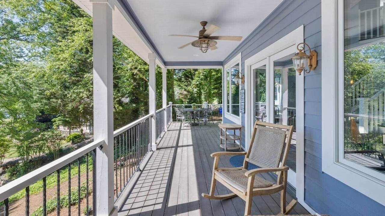 Photo of Patio Balcony in Seneca