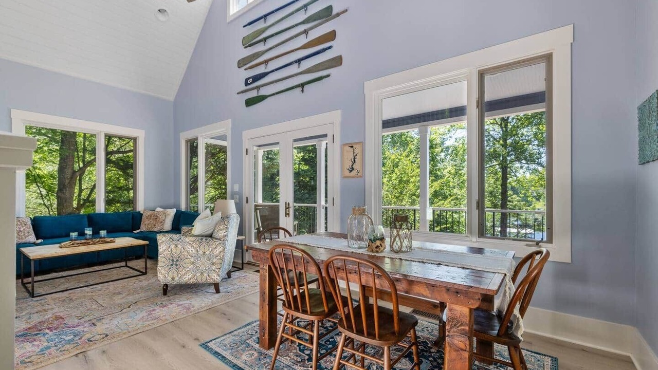 Photo of Livingroom in Seneca