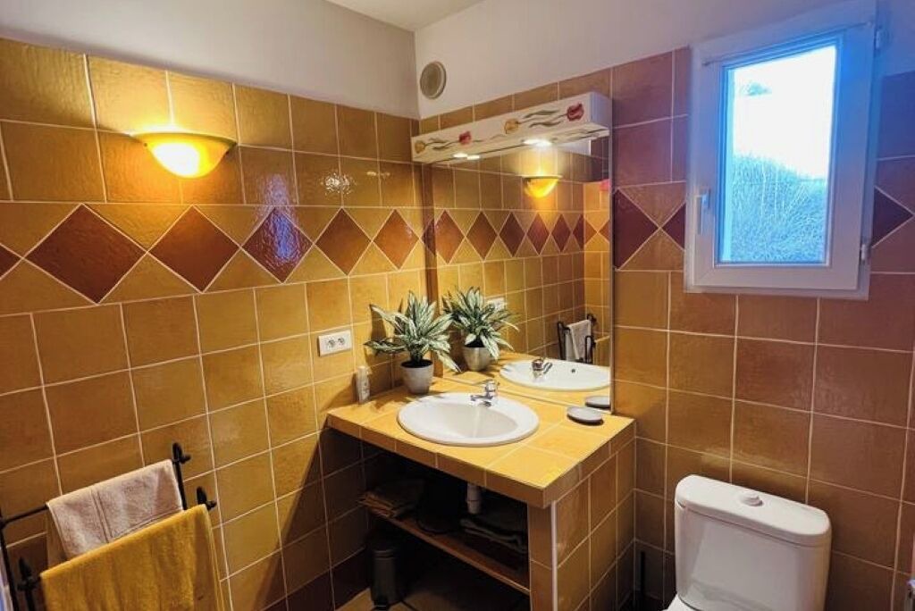 Photo of Bathroom in Savasse