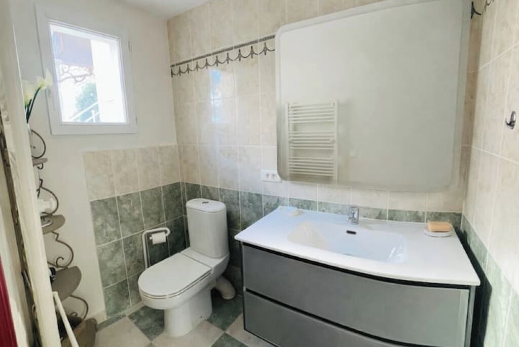 Photo of Bathroom in Savasse