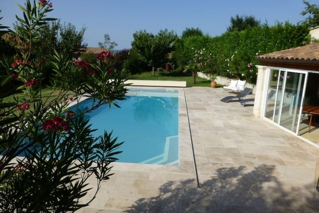 Photo of Outdoor in Savasse