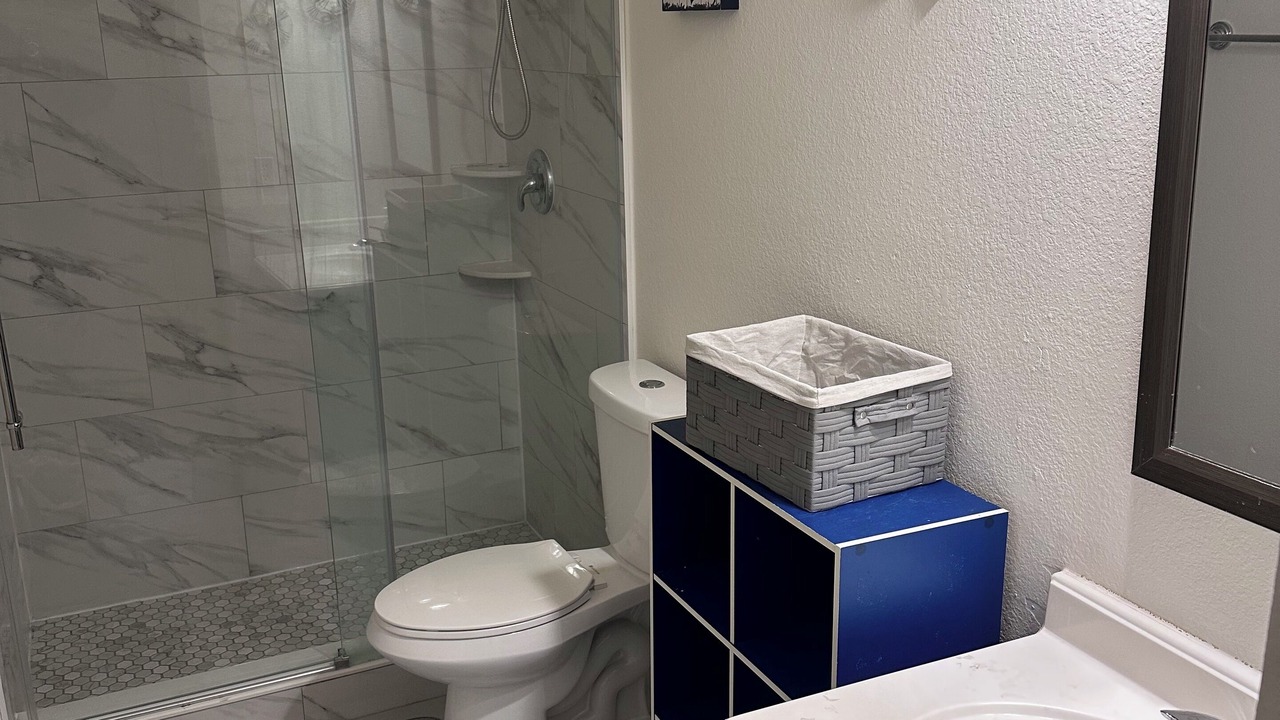 Photo of Bathroom in Clodine