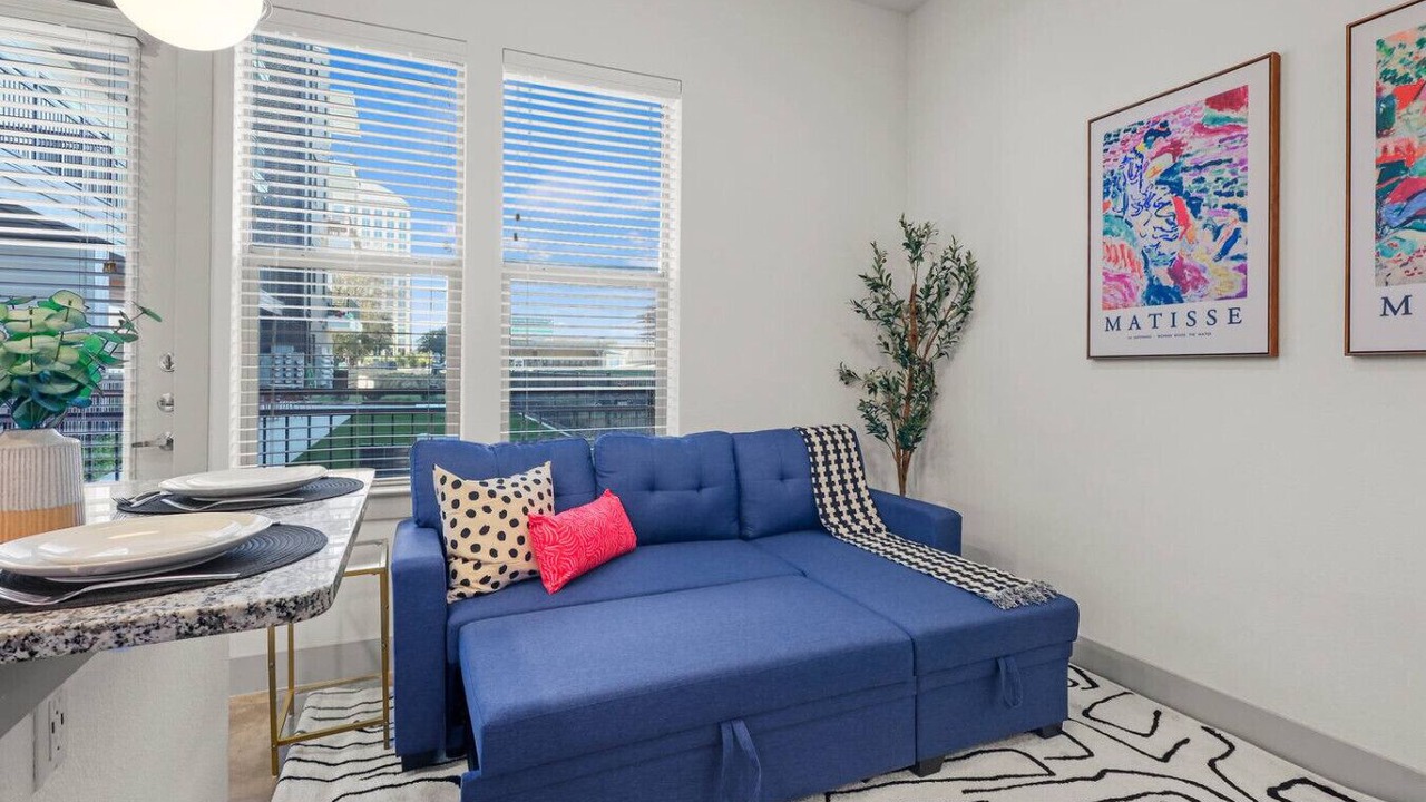 Photo of Livingroom in Far North Dallas