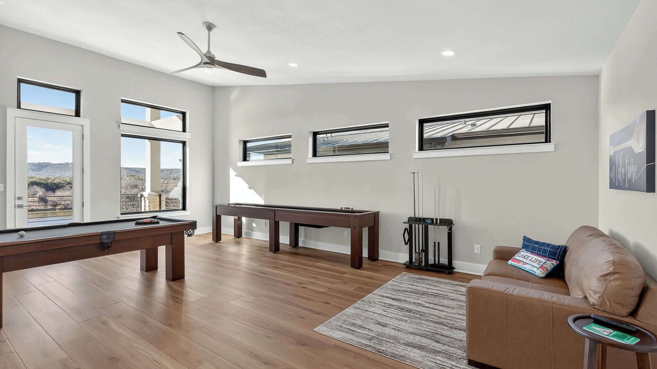Photo of Livingroom in Burnet