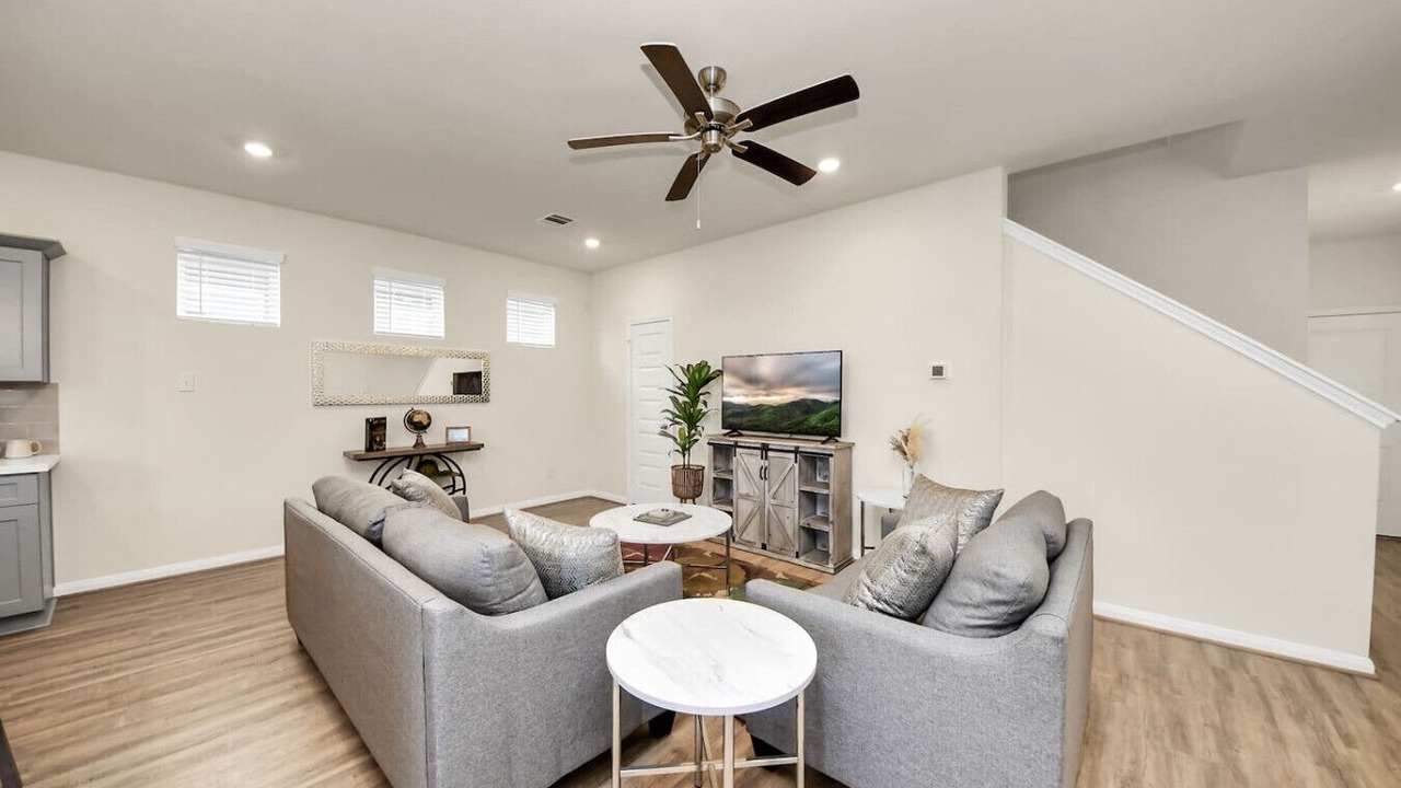 Photo of Livingroom in Houston