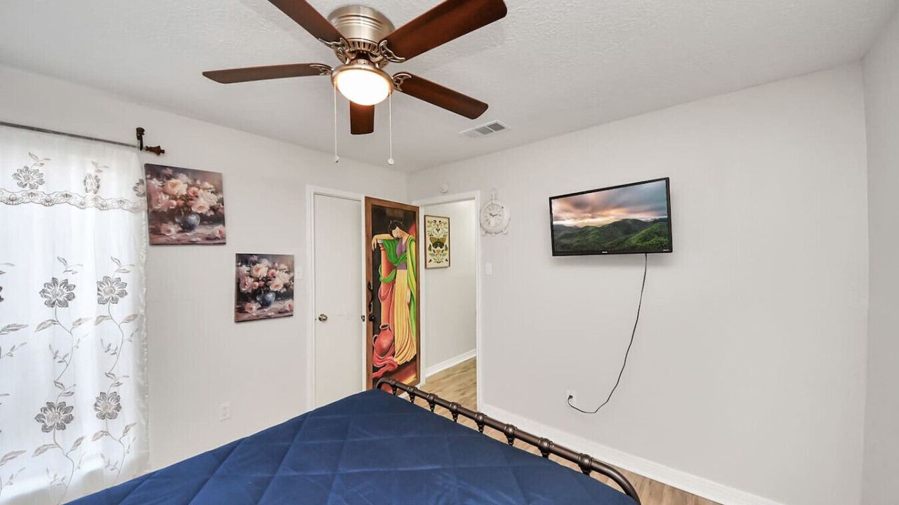 Photo of Bedroom in Barker