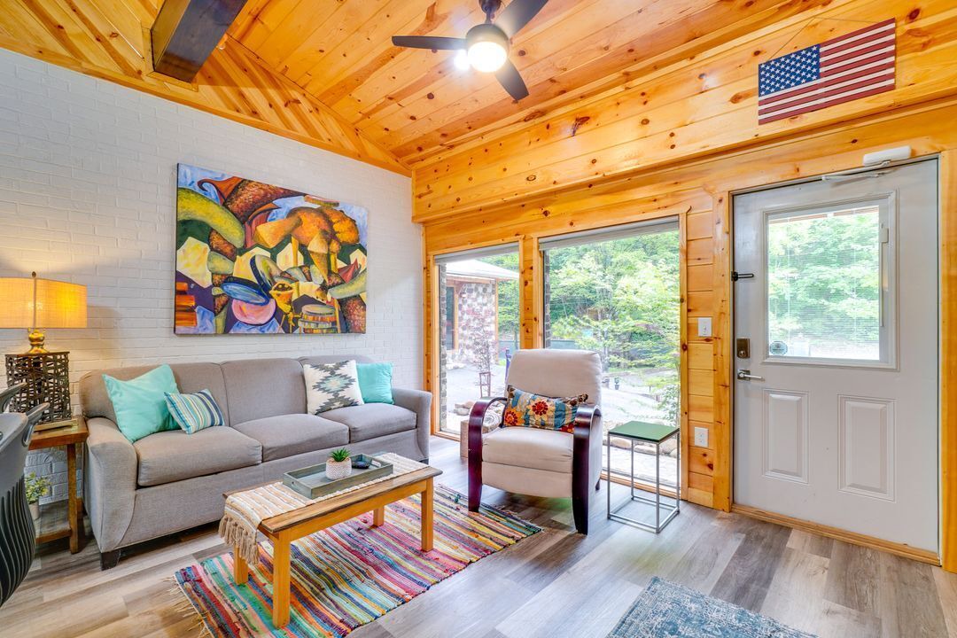 Photo of Livingroom in Pigeon Forge