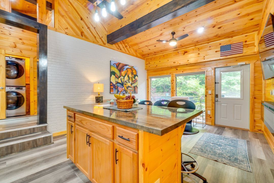 Photo of Others in Pigeon Forge