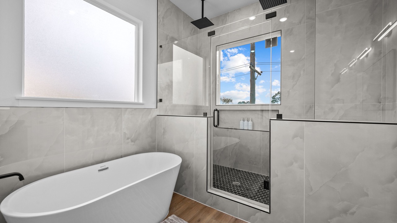 Photo of Bathroom in South Central Houston