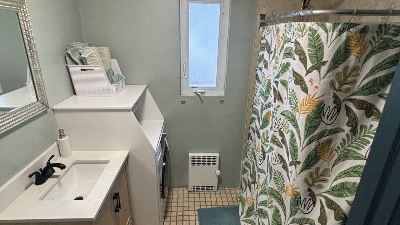 Photo of Bathroom in North Bergen