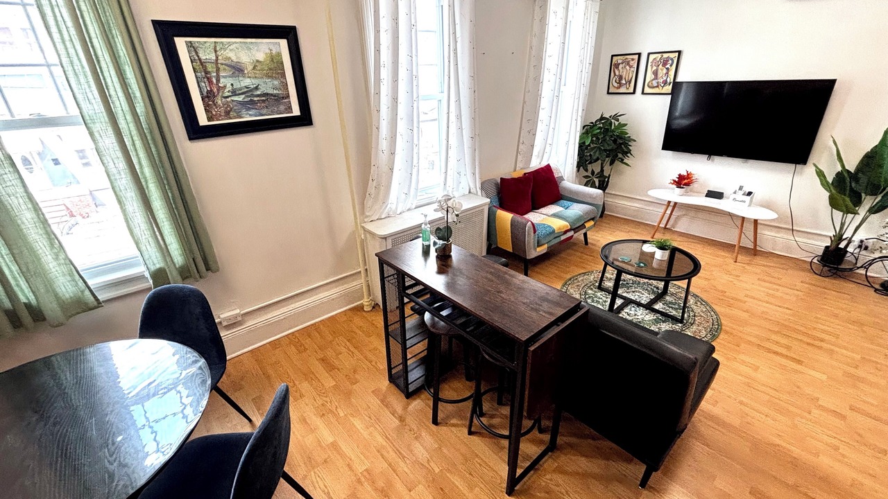 Photo of Livingroom in North Bergen