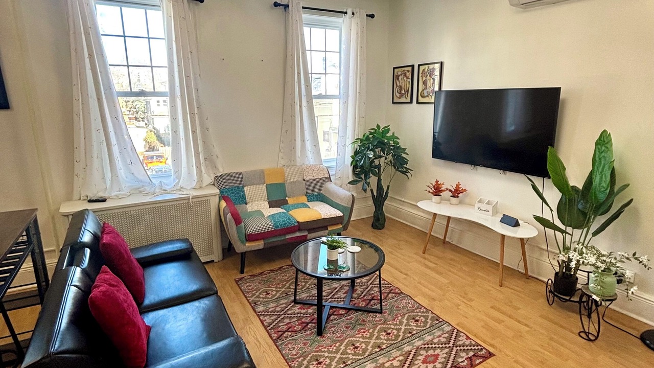 Photo of Livingroom in North Bergen