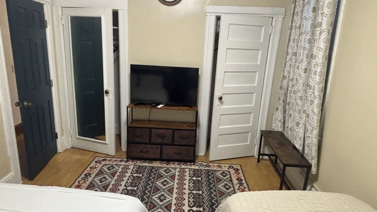 Photo of Bedroom in North Bergen