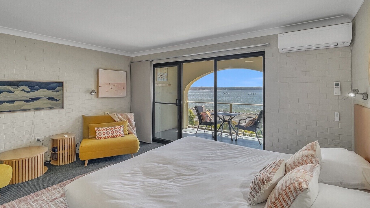 Photo of Others in Batehaven