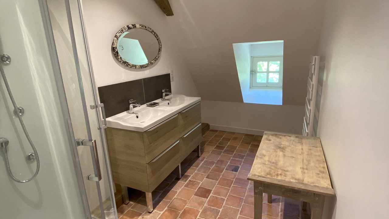 Photo of Bathroom in Etriche