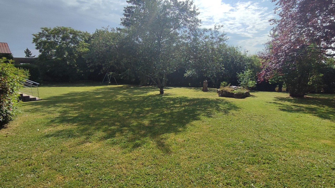 Photo of Outdoor in Lain