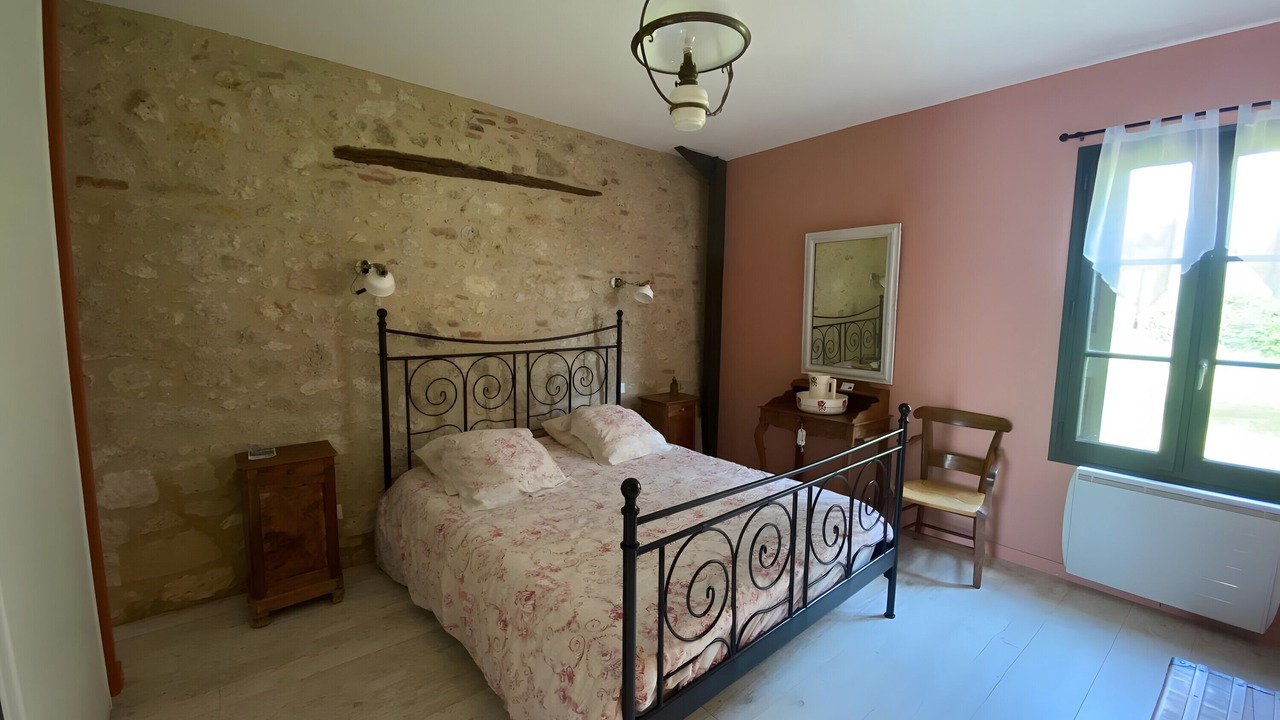 Photo of Bedroom in Castera-Bouzet