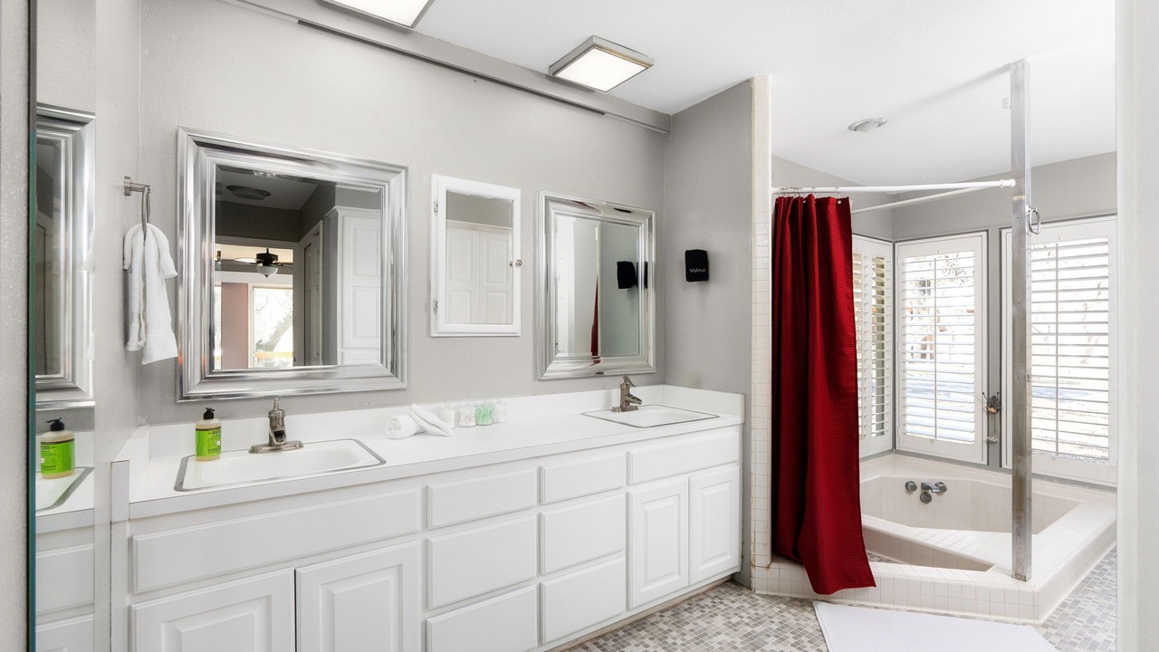Photo of Bathroom in Seguin