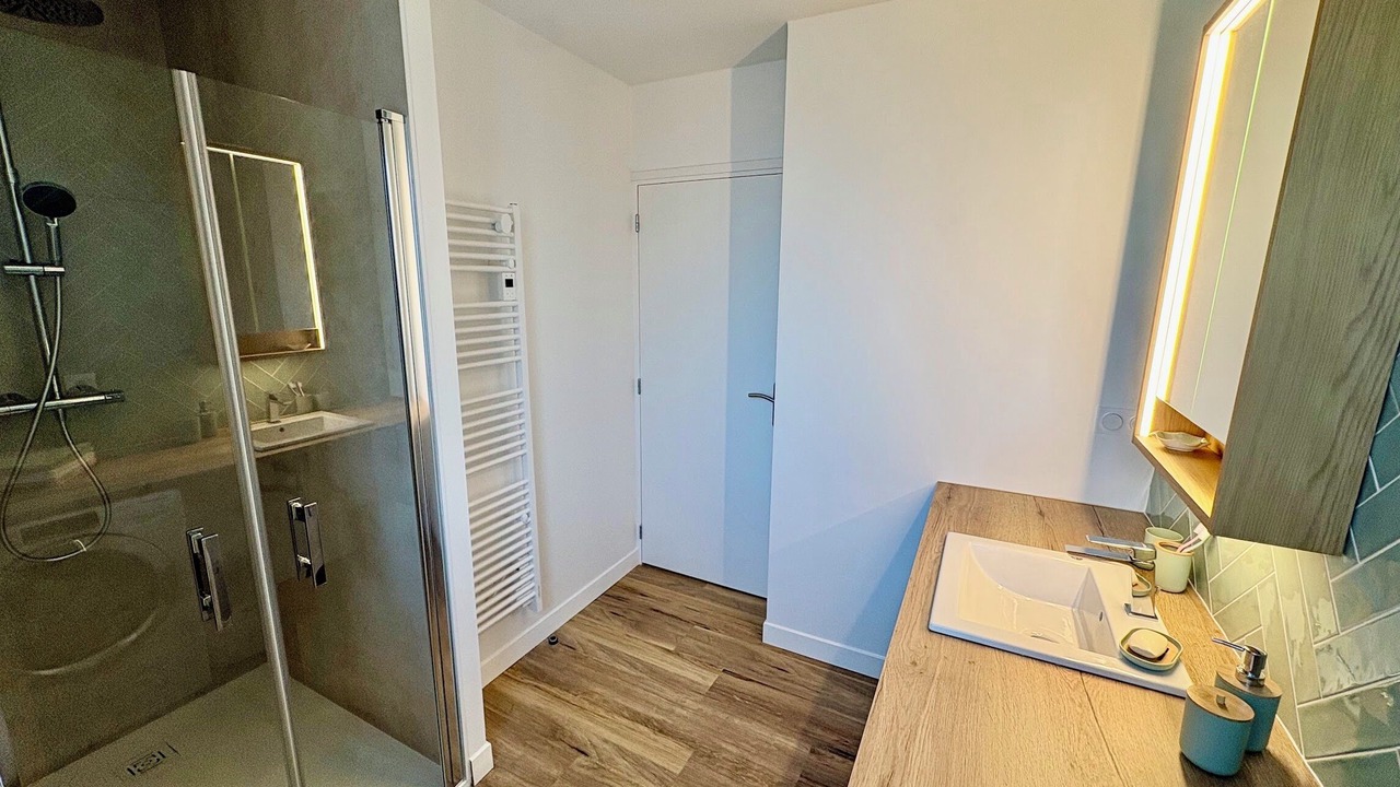 Photo of Bathroom in Corseul
