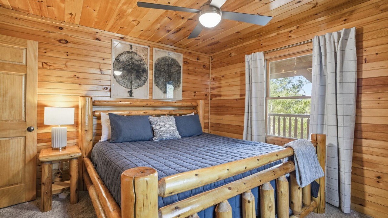 Photo of Bedroom in Hemlock Hills