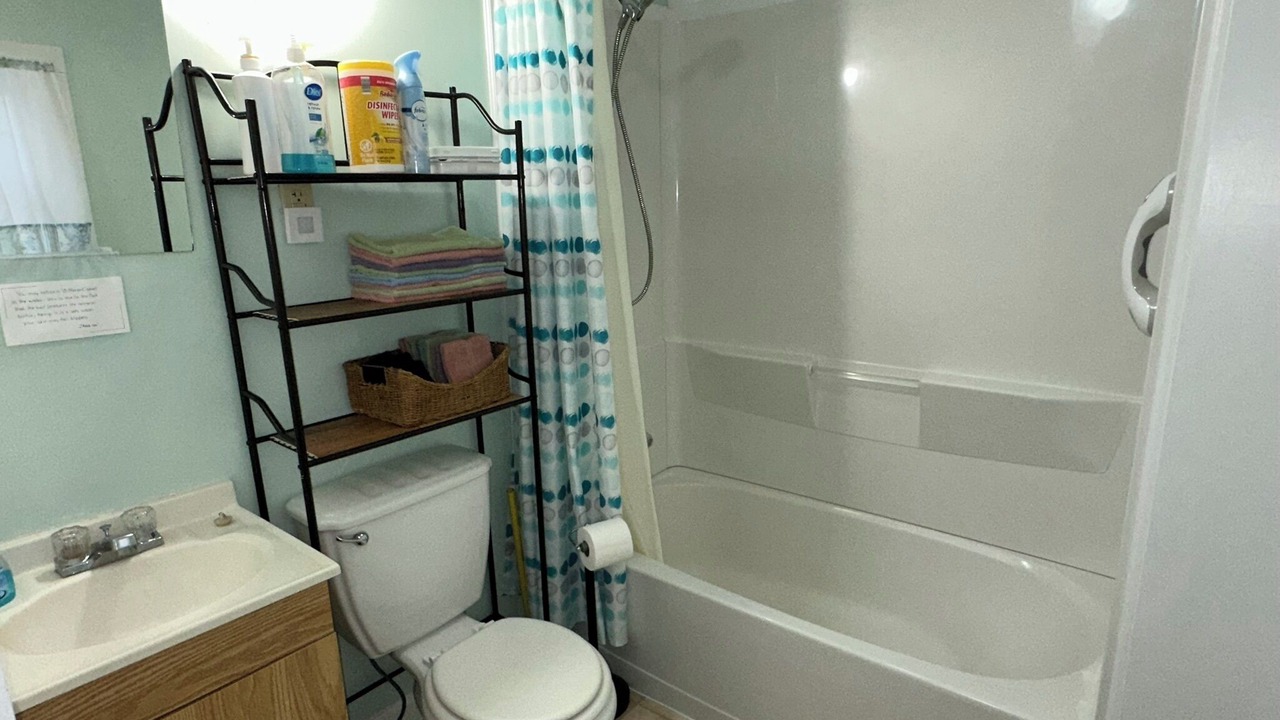 Photo of Bathroom in Town of Torrey