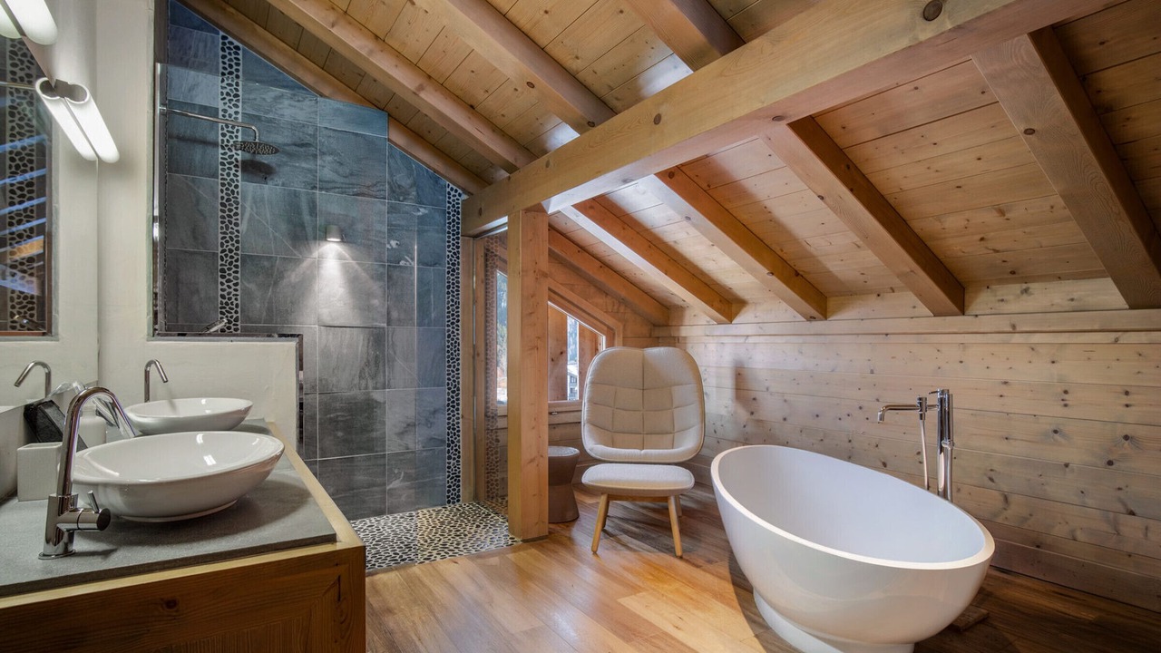 Photo of Bathroom in Saint-Nicolas-de-Veroce