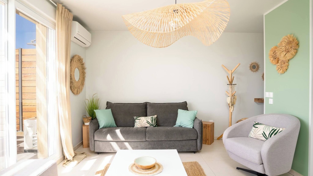 Photo of Livingroom in La Couronne