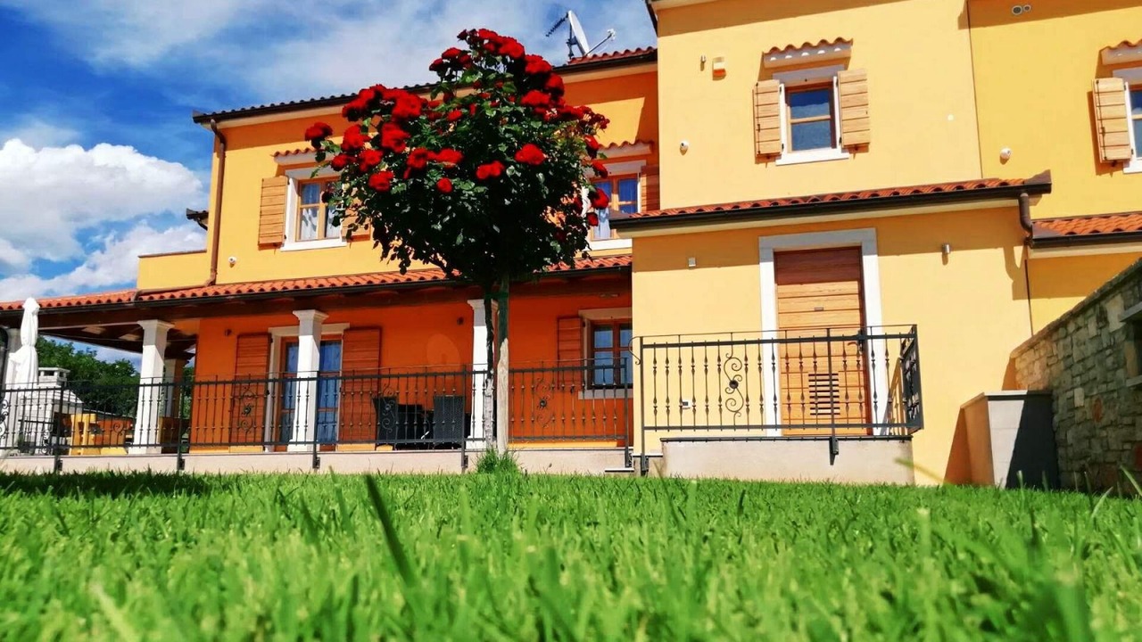 Photo of Outdoor in Gajana