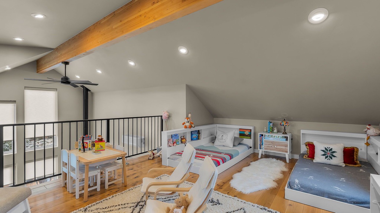 Photo of Bedroom in Powell Butte
