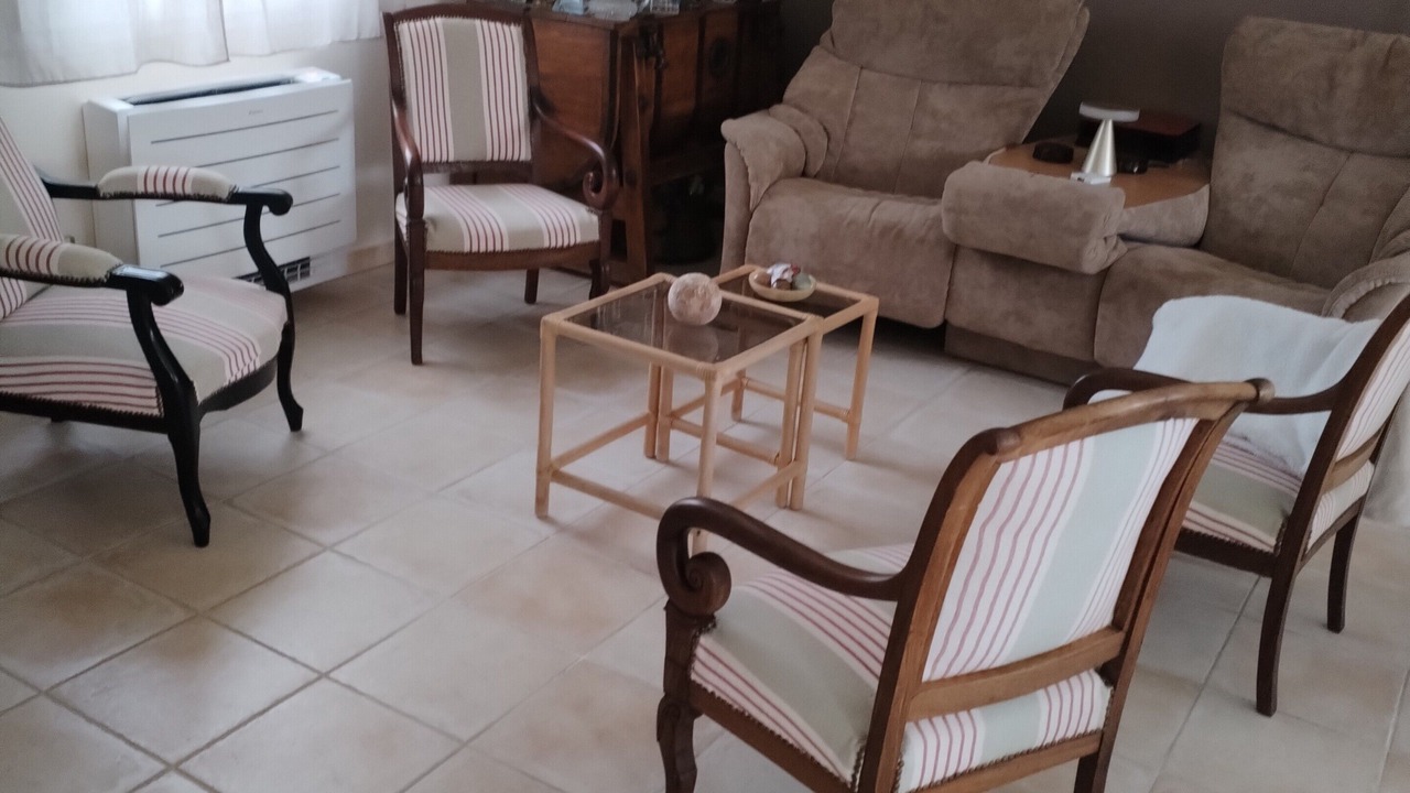Photo of Livingroom in Saint-Hilaire-d'Ozilhan