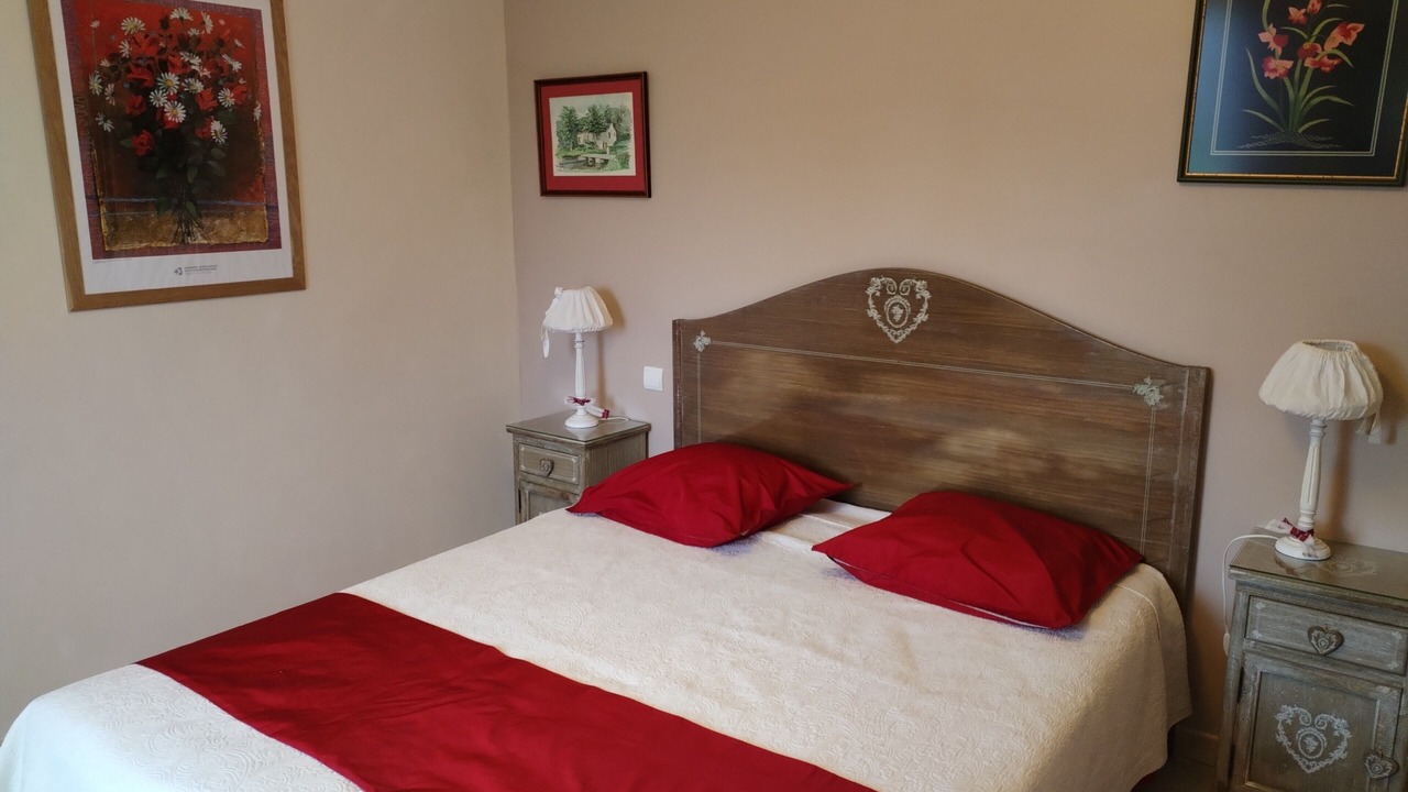 Photo of Bedroom in Saint-Hilaire-d'Ozilhan