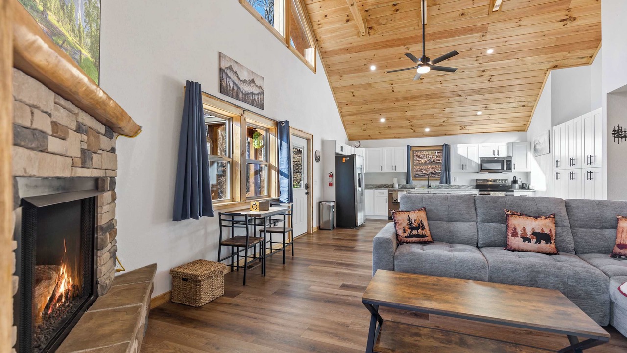 Photo of Livingroom in Murphy