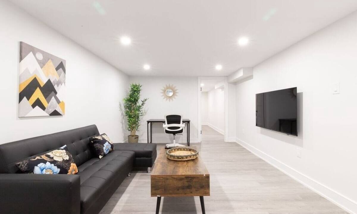 Photo of Livingroom in Newtonbrook