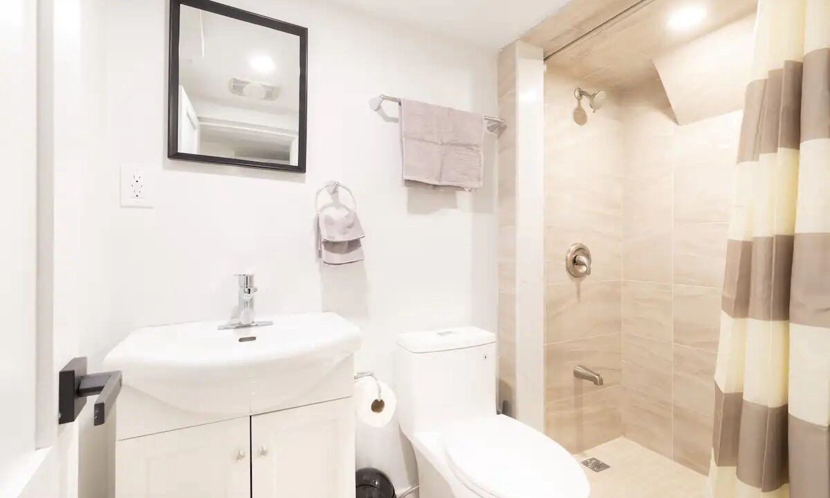 Photo of Bathroom in Newtonbrook