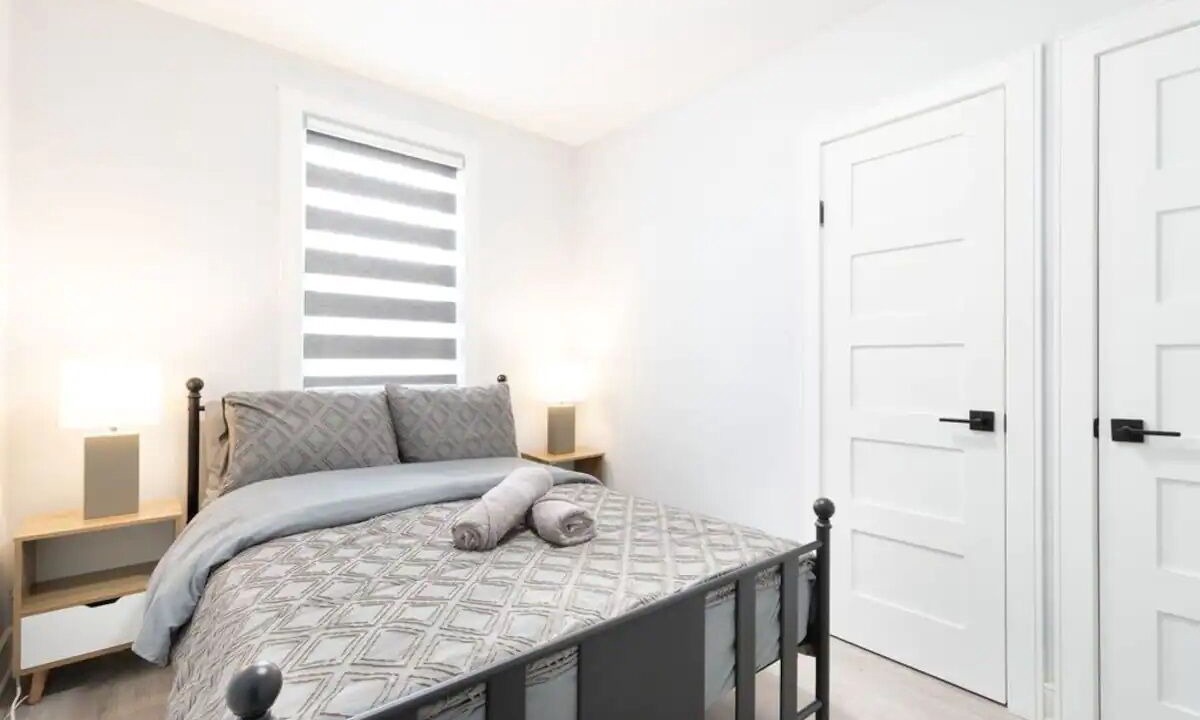 Photo of Bedroom in Newtonbrook