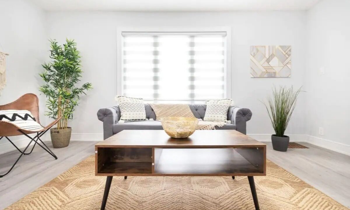 Photo of Livingroom in Newtonbrook