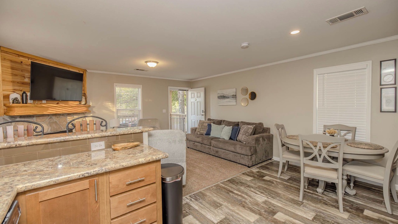 Photo of Livingroom in Graford