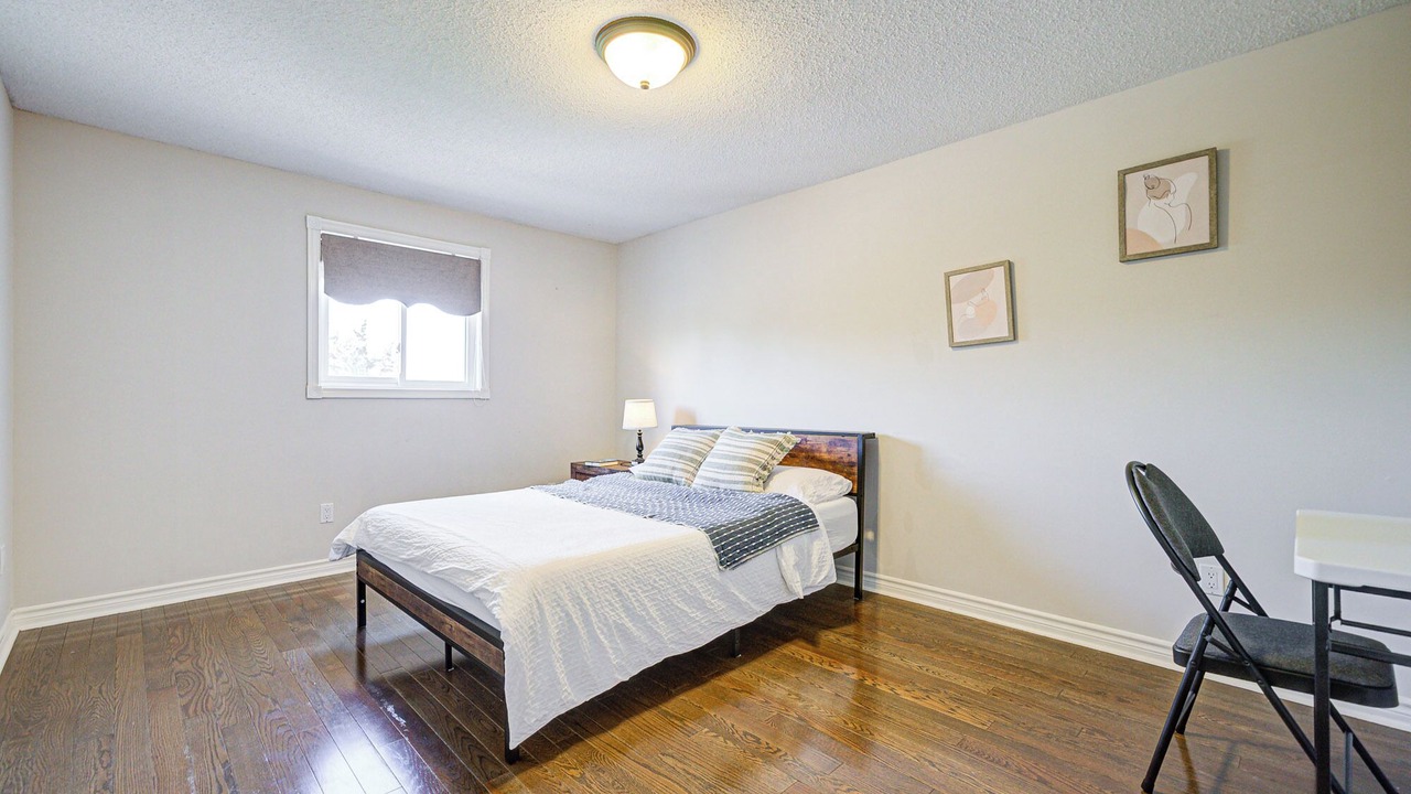 Photo of Bedroom in Richmond Hill